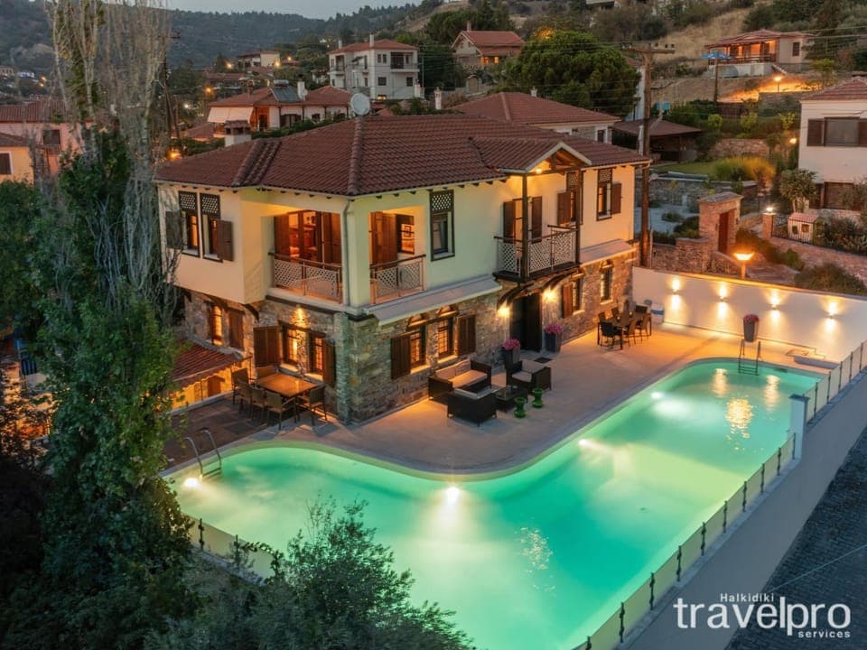 Property building, Swimming pool