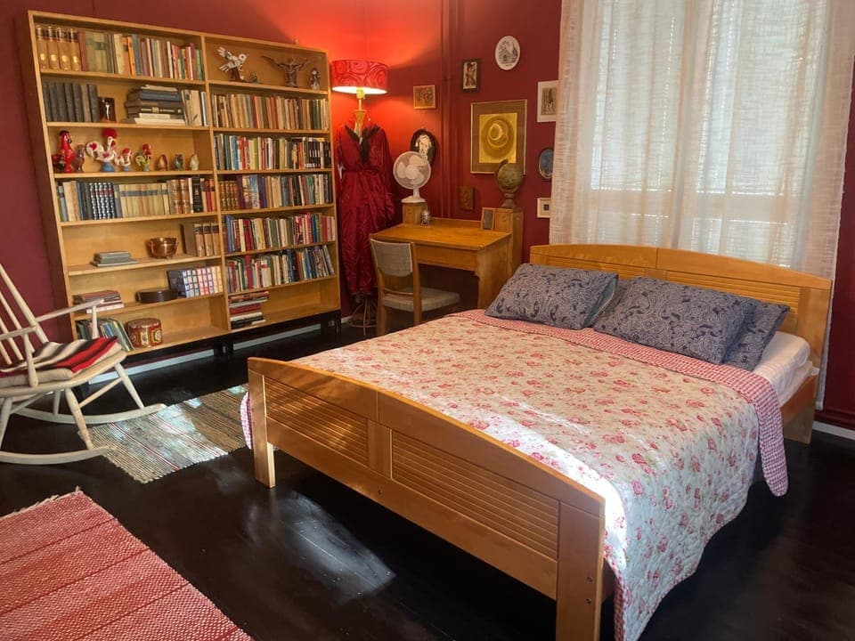 Bed, Bedroom