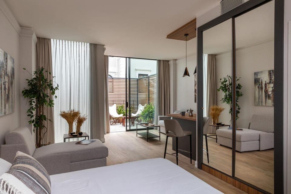 Photo of the whole room