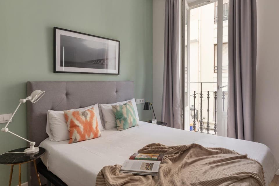 Bed, Bedroom