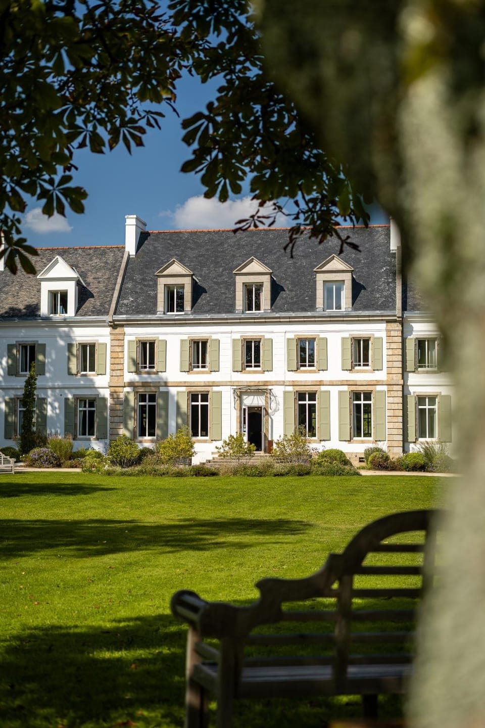 Property building, Spring, Day, Natural landscape, Garden, Garden view