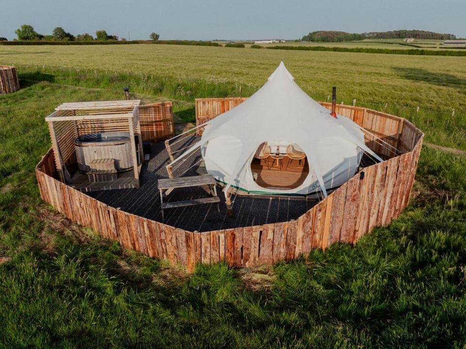 Natural landscape, Hot Tub