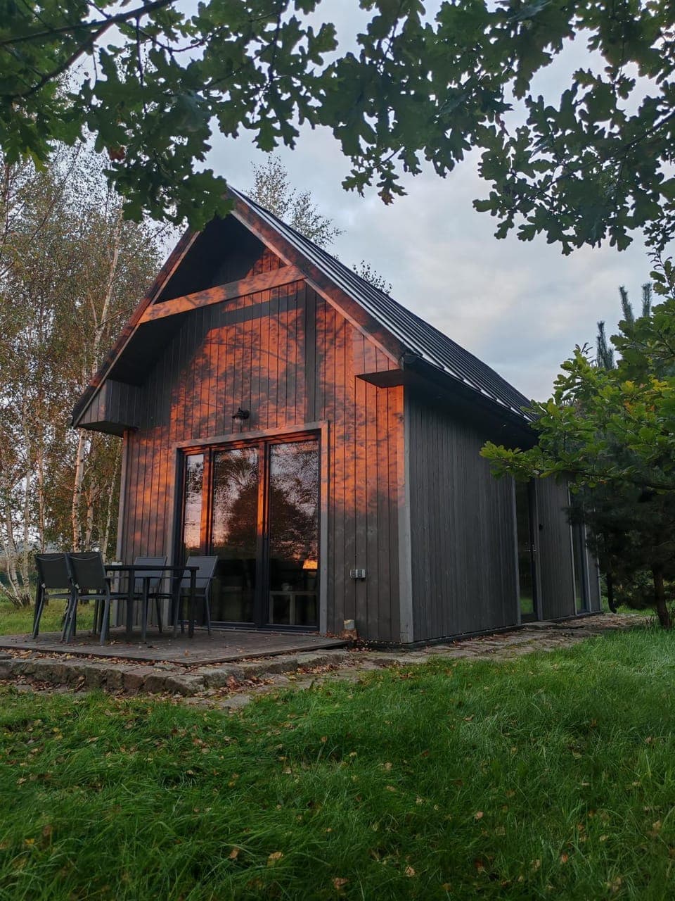 Property building, Patio, Facade/entrance