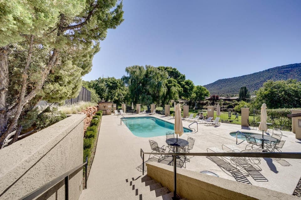 Sedona Home w/ Golf Course View & Pool Access! House in Village of Oak Creek