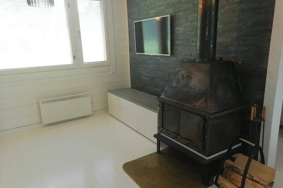 TV and multimedia, Seating area, flat iron