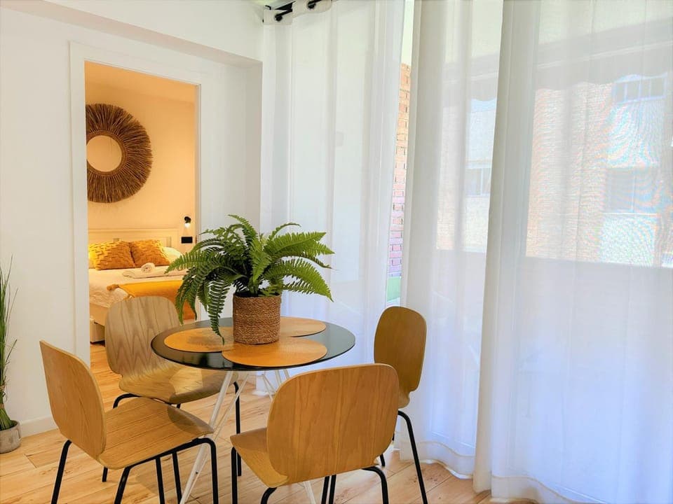 Living room, Seating area, Dining area