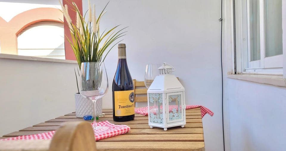 Balcony/Terrace, Drinks