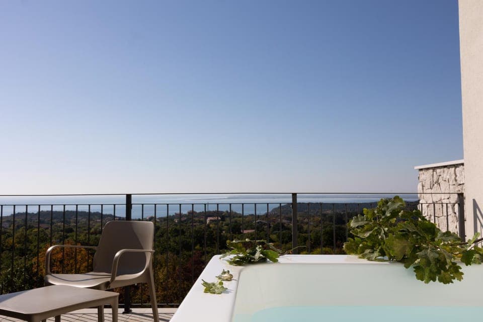 Hot Tub, Balcony/Terrace