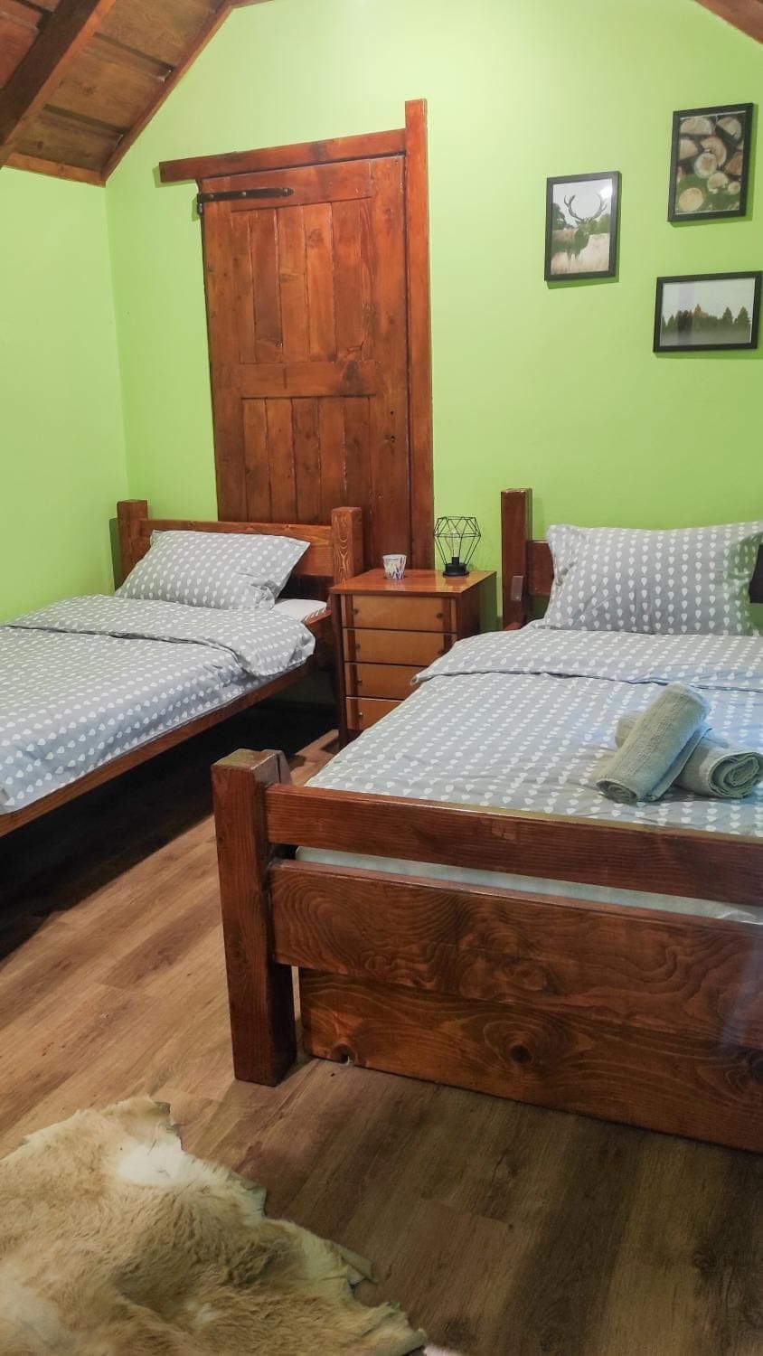 Bed, Photo of the whole room, Bedroom