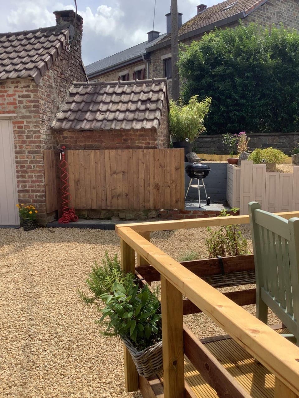 Patio, BBQ facilities