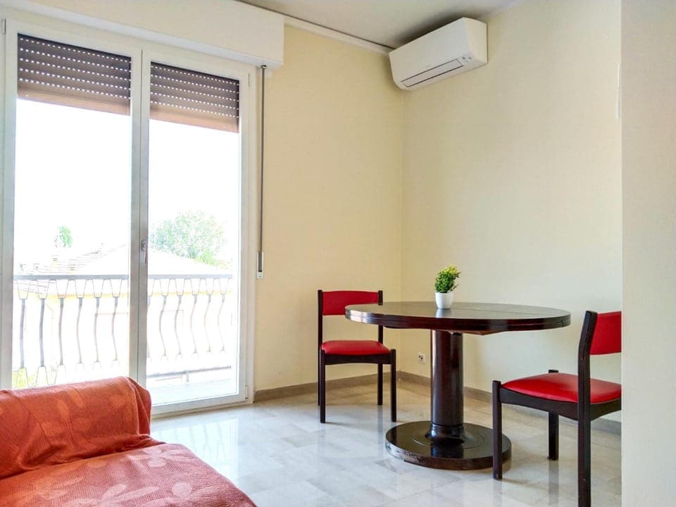 Communal lounge/ TV room, View (from property/room), Balcony/Terrace, Living room, Seating area, Floor plan, furniture, air conditioner