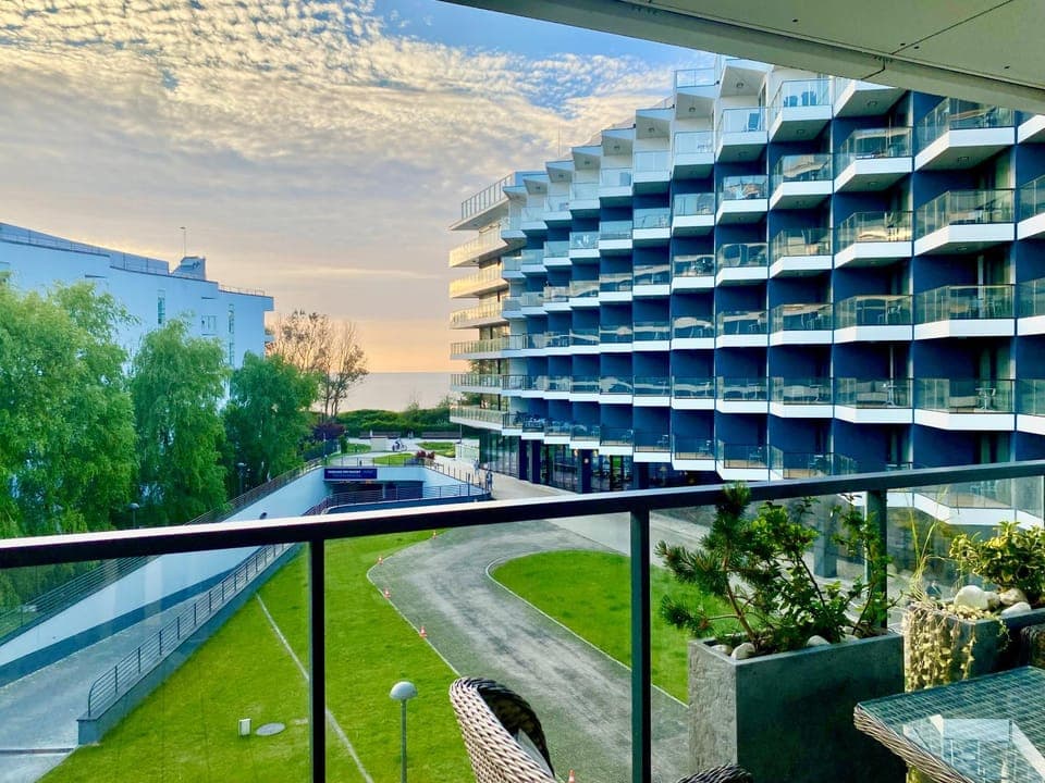 Property building, Day, Garden, View (from property/room), Balcony/Terrace