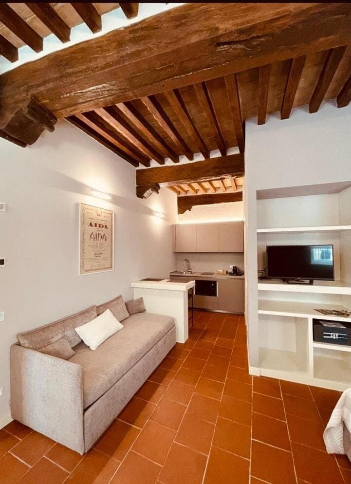 Kitchen or kitchenette, Photo of the whole room, Seating area