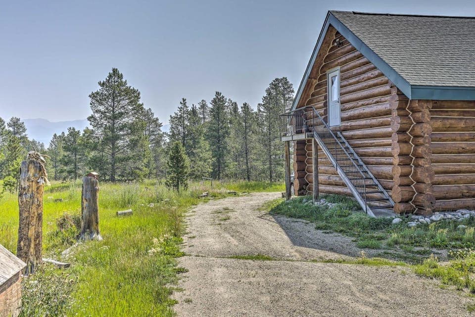 Fraser Couple's Hideaway w/ Indian Peaks View Apartment in Tabernash