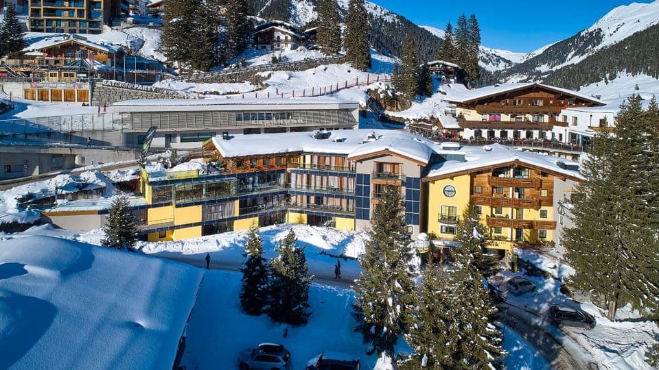 Property building, Bird's eye view, Winter