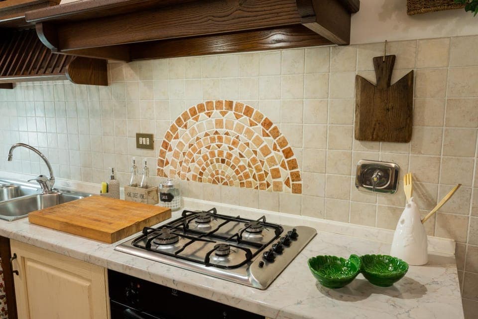 Kitchen or kitchenette, kitchen