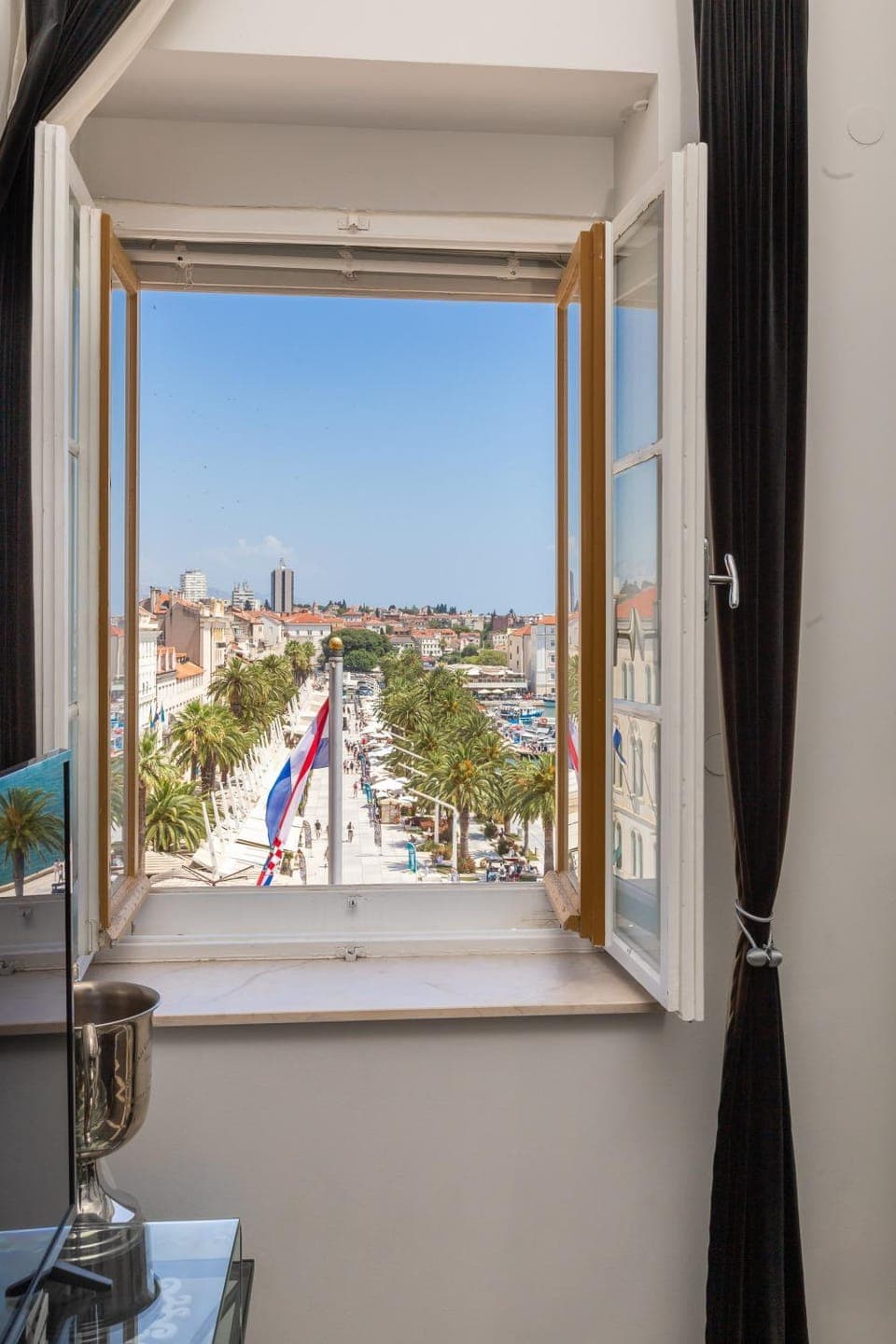 View (from property/room), City view, Sea view