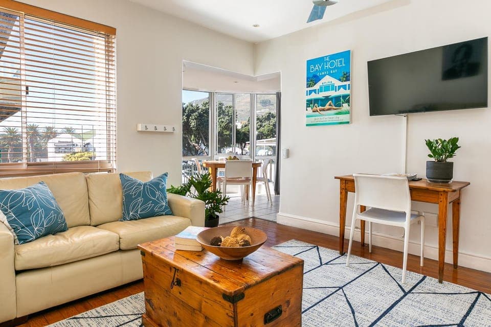 TV and multimedia, Seating area