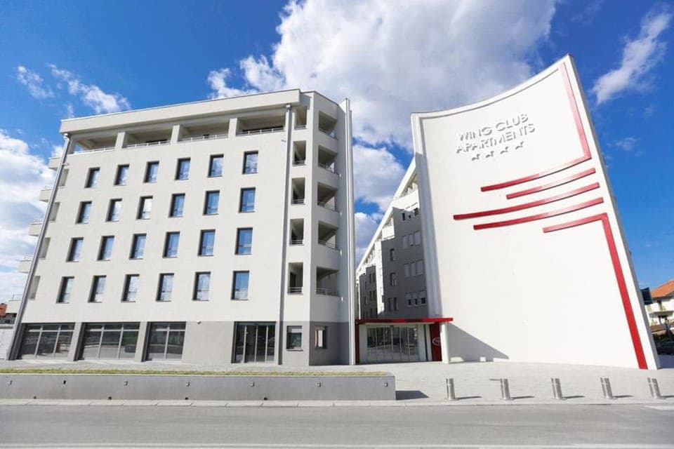 Property building, Day