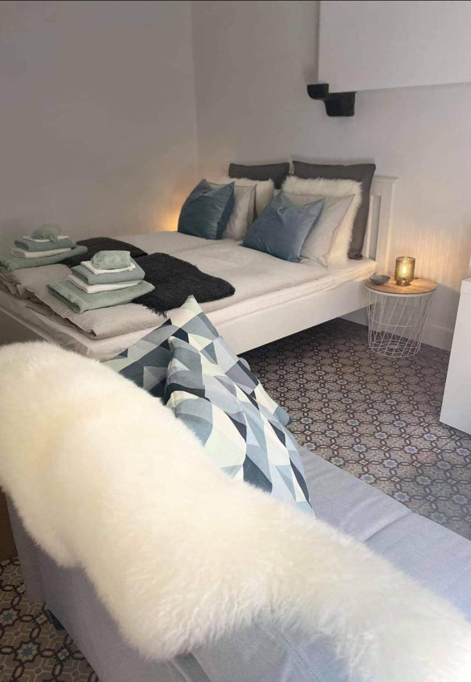 Bed, Photo of the whole room