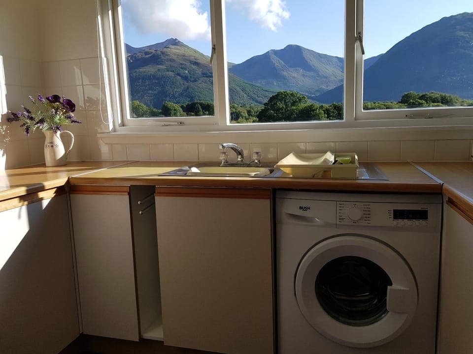 Kitchen or kitchenette, Mountain view