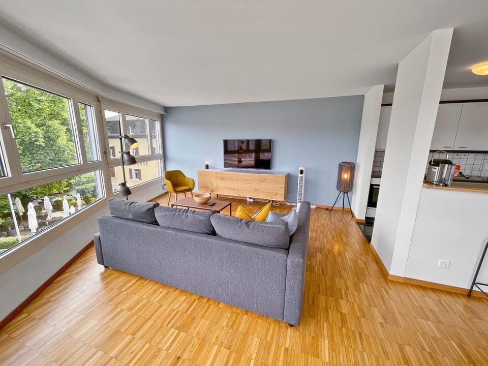 TV and multimedia, Living room, Seating area