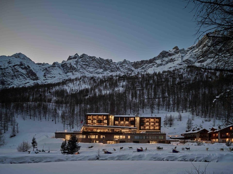 Property building, Winter