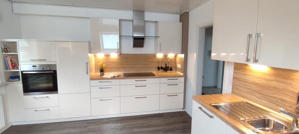 Kitchen or kitchenette, pet friendly, stove