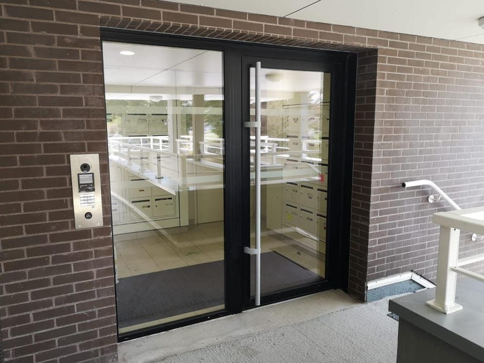 Property building, Facade/entrance