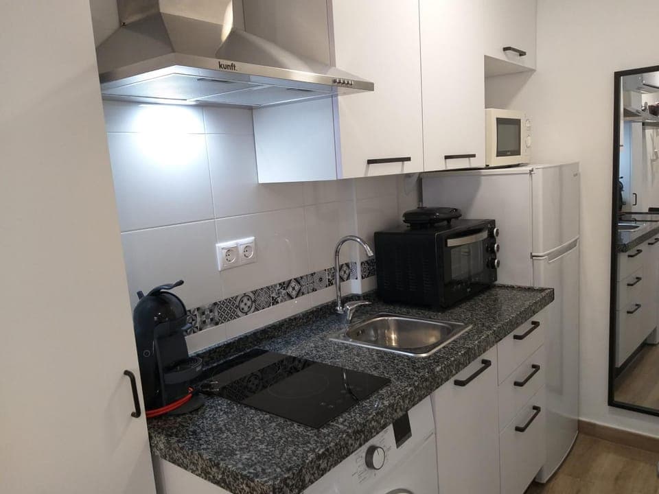 Kitchen or kitchenette