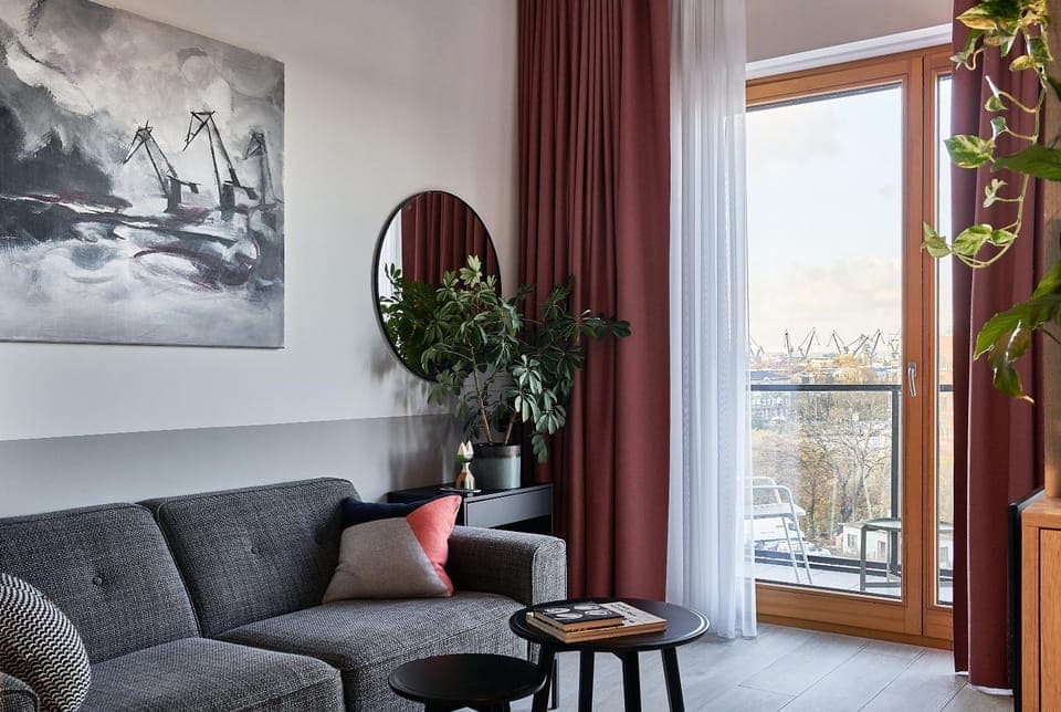 View (from property/room), Balcony/Terrace, Living room, Seating area