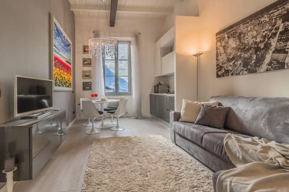 Communal lounge/ TV room, Living room