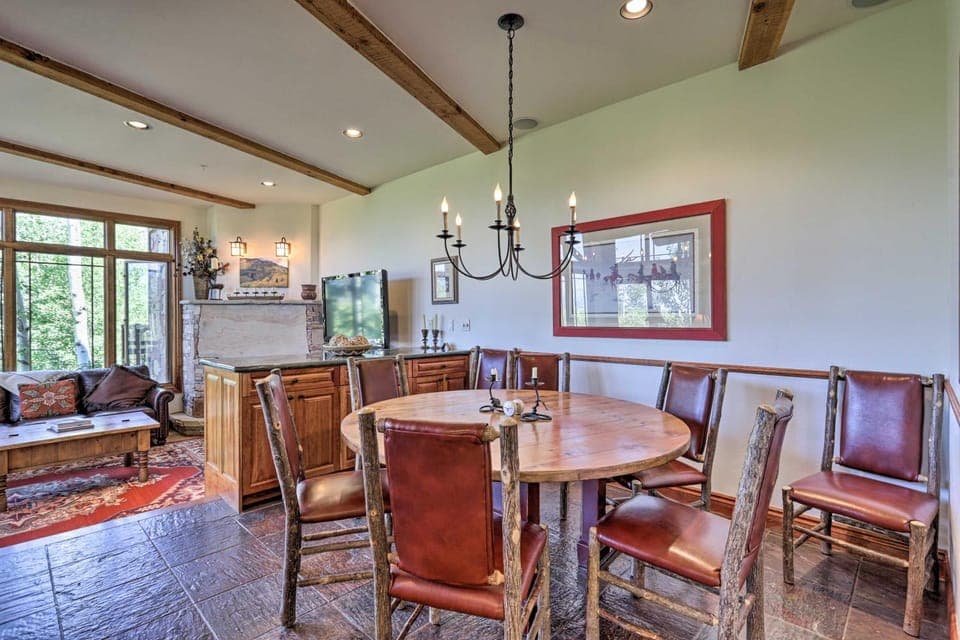 Upscale Ski-In/Ski-Out Escape w/ Deck + Grill House in Telluride
