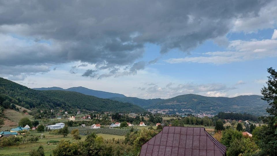 Neighbourhood, Natural landscape, Mountain view