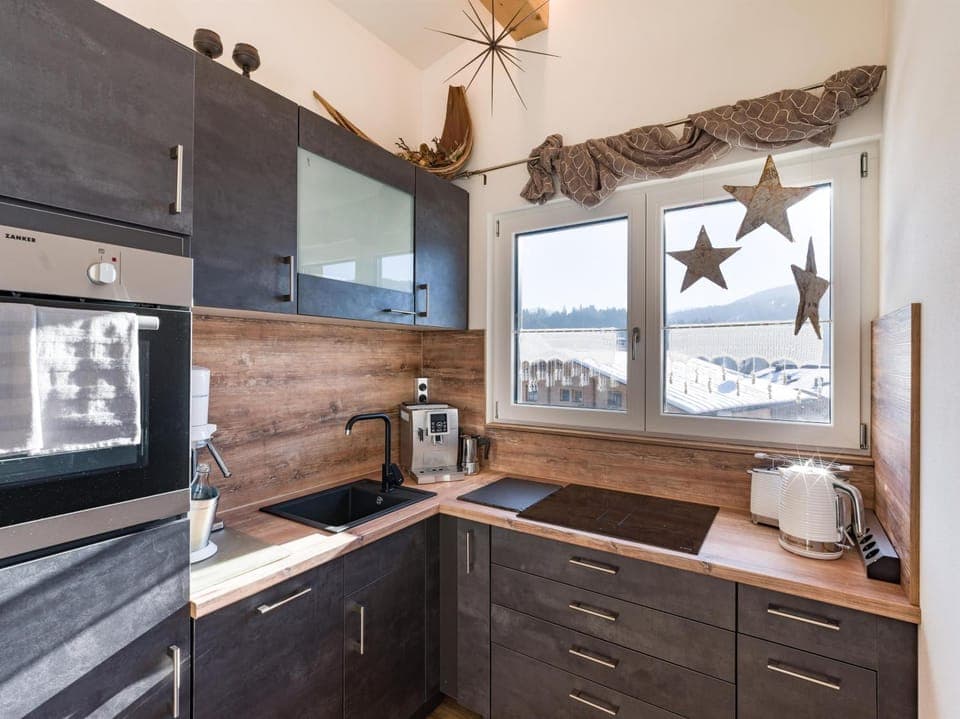 Coffee/tea facilities, Kitchen or kitchenette