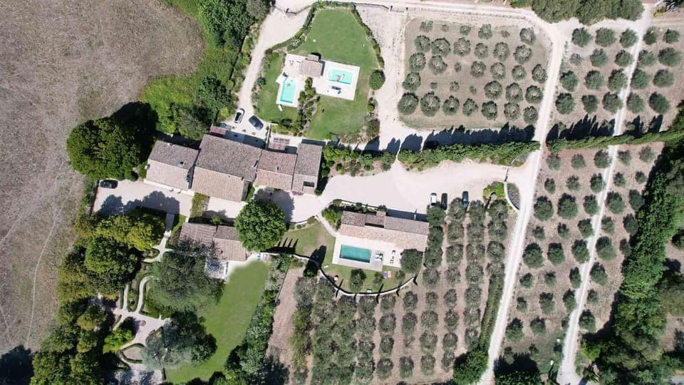 Property building, View (from property/room)