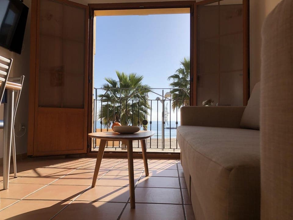 Balcony/Terrace, Living room, Beach, Sea view