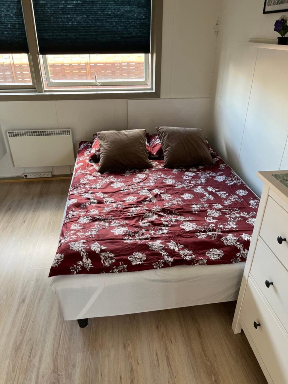 Bed, Coffee/tea facilities, View (from property/room), Balcony/Terrace, Garden view, furniture, heating, internet, towels, wardrobe, acessibility, air conditioner