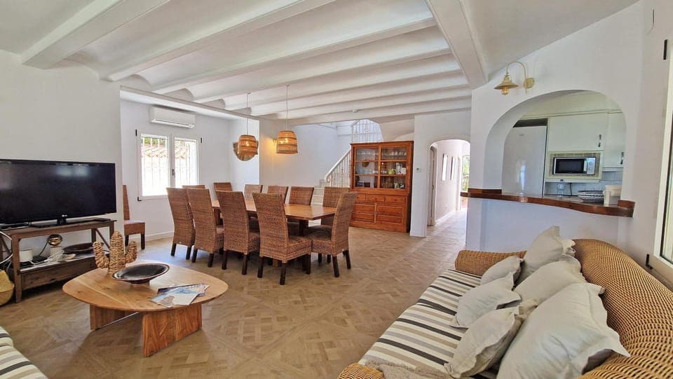 Solarium, Other, Dining area, Area and facilities, Swimming pool