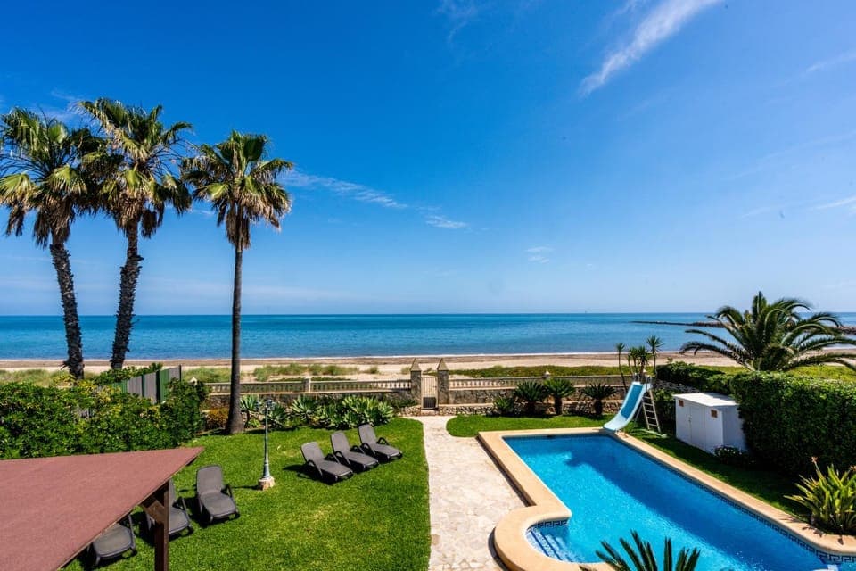 Solarium, Other, Beach, Sea view, Area and facilities, Swimming pool