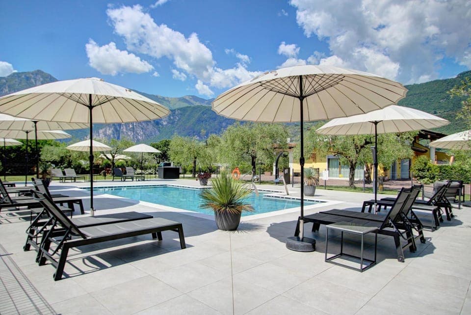 Bird's eye view, Swimming pool