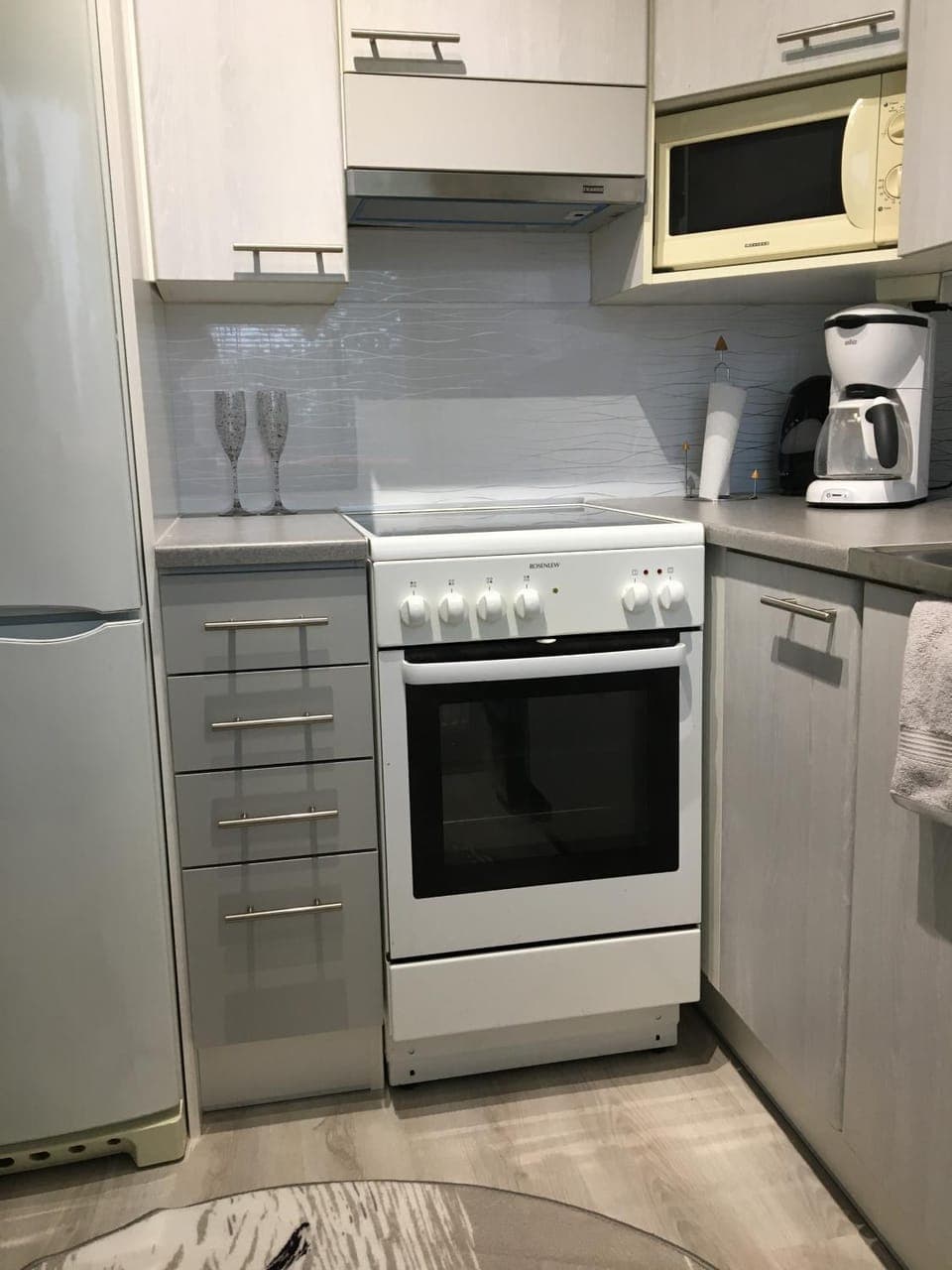 Kitchen or kitchenette, kitchen, kitchen
