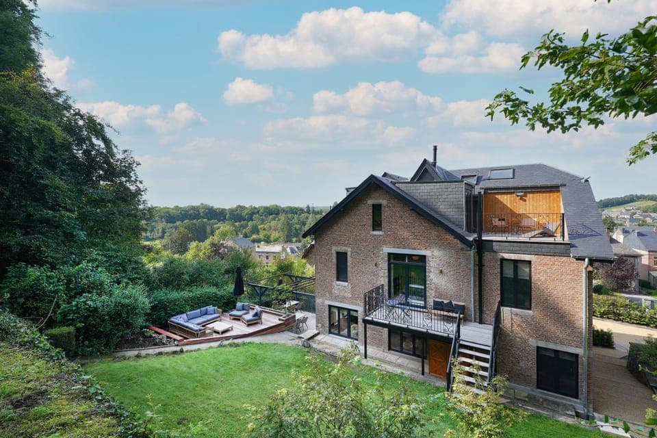 Property building, Garden, Balcony/Terrace