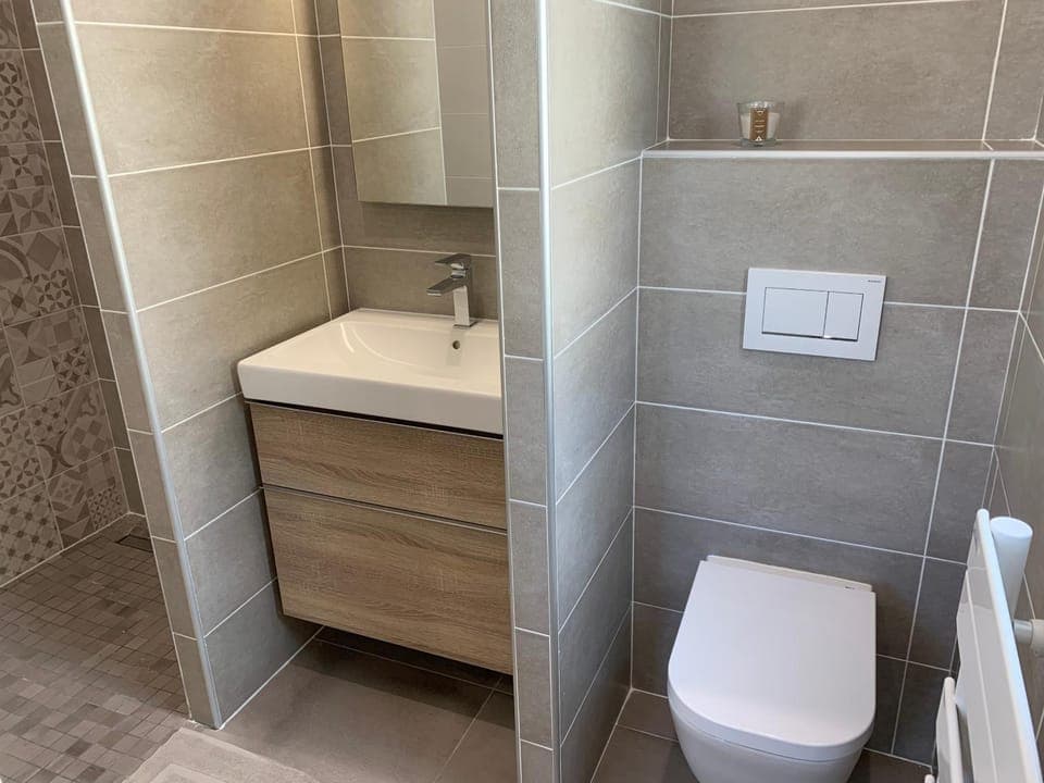 Shower, Toilet, Bathroom