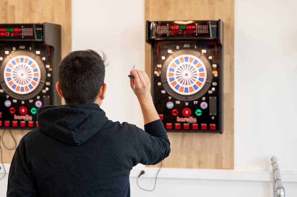 Darts, Game Room