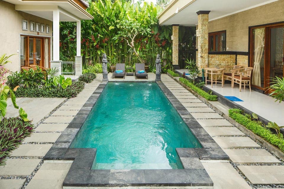 Pool view, Swimming pool