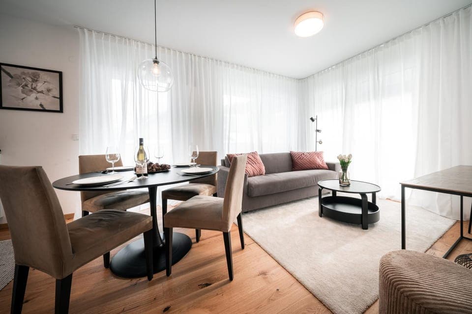 Living room, Seating area, Dining area