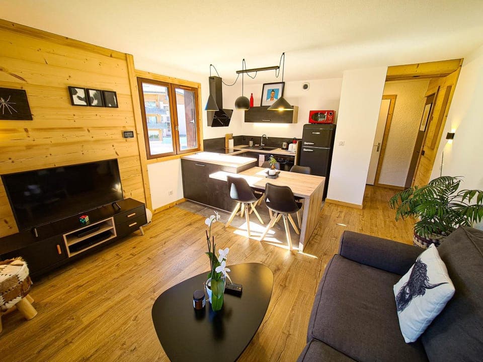 Living room, kitchen