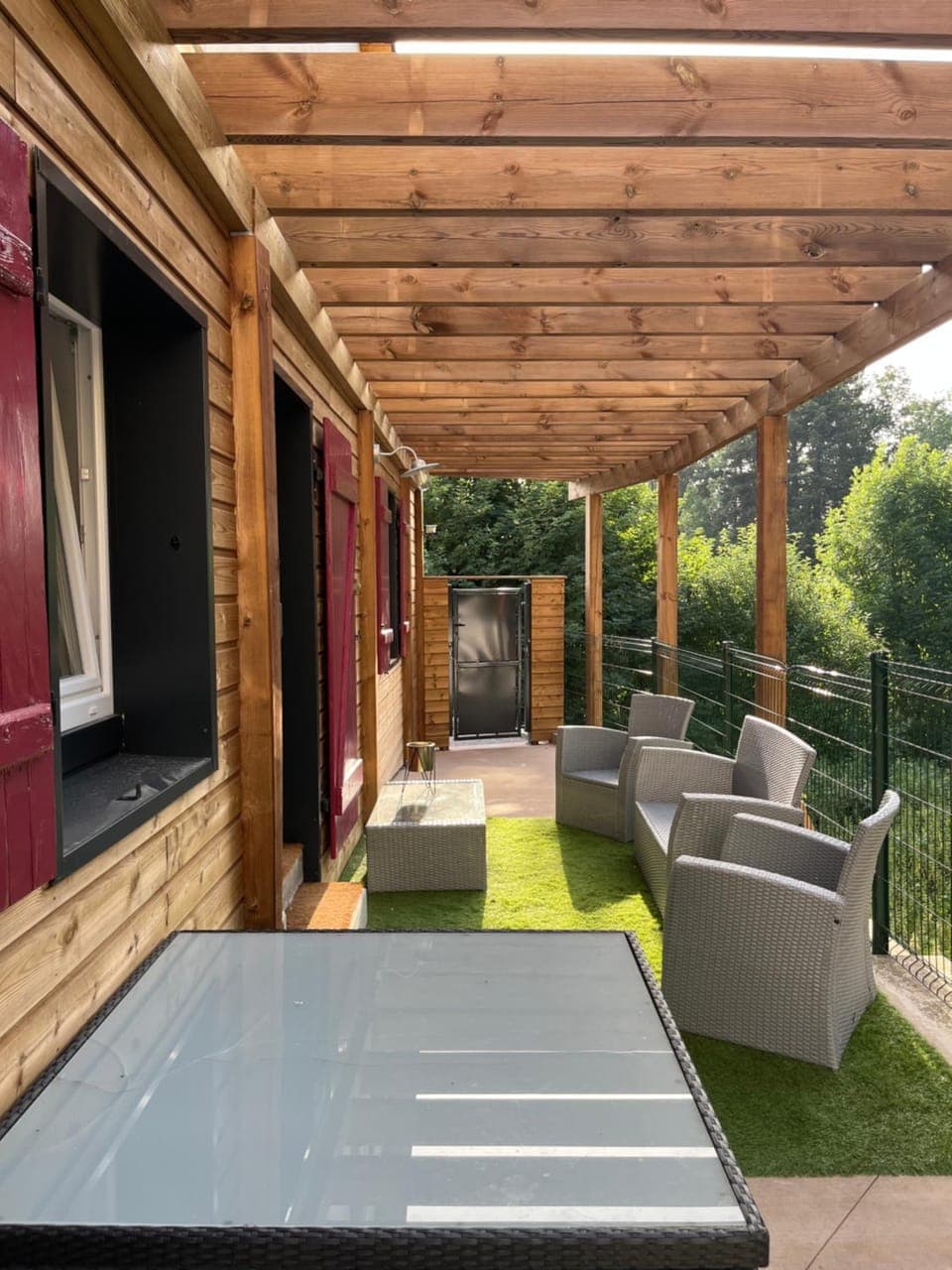 Property building, Balcony/Terrace