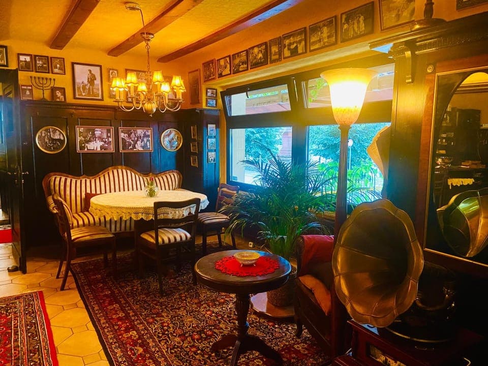 Restaurant/places to eat, Breakfast